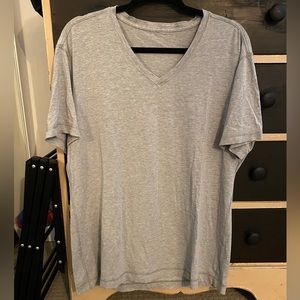 Grey Lululemon v-neck shirt 🌪️